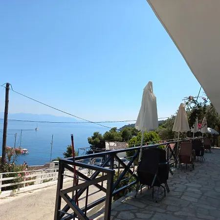 Maison d'hôtes Stafylos Rooms 3*